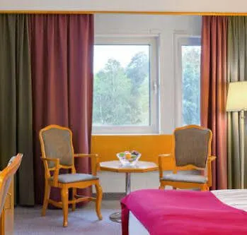 2Home Stockholm South Hotel