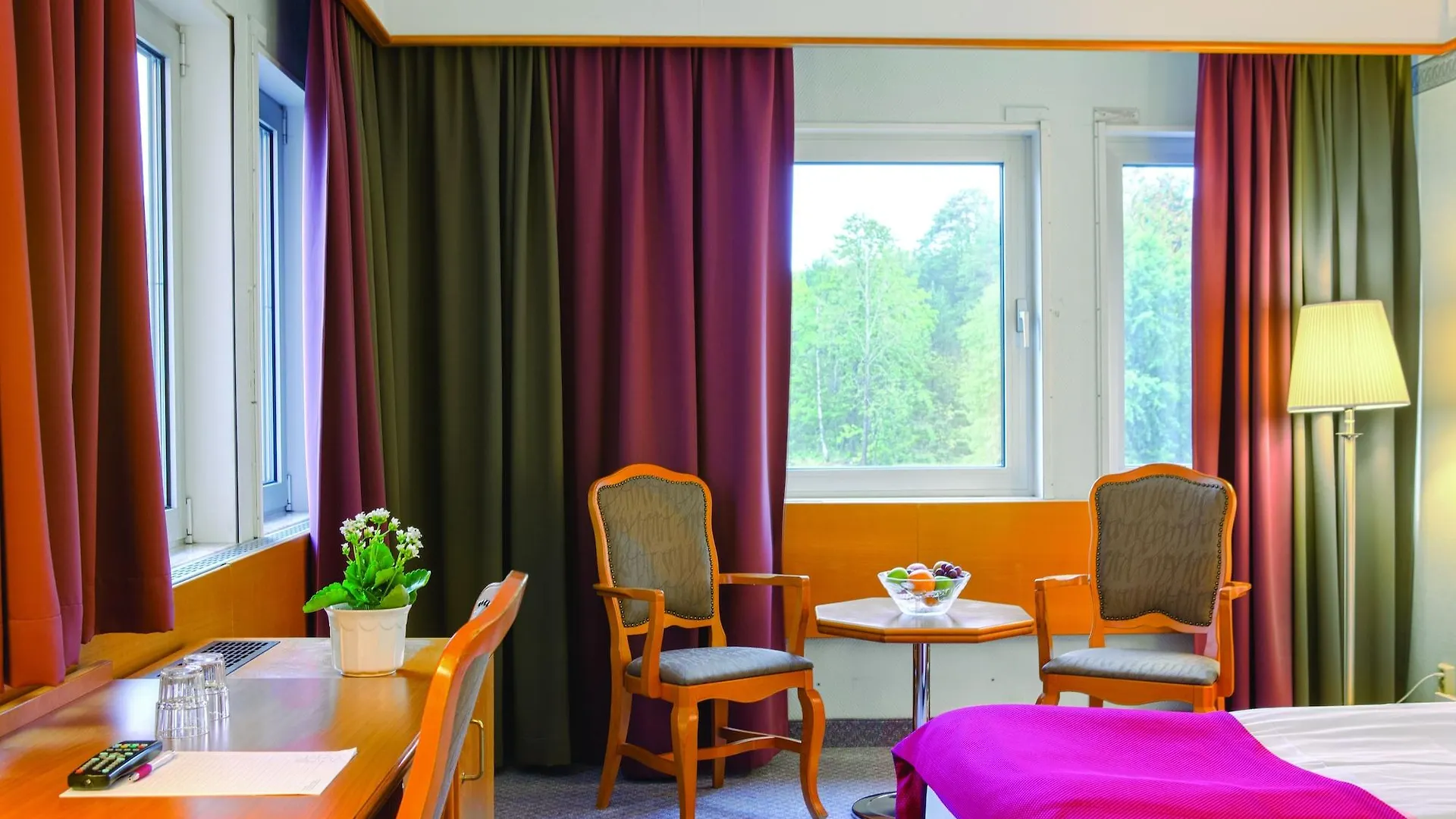 2Home Stockholm South Hotel